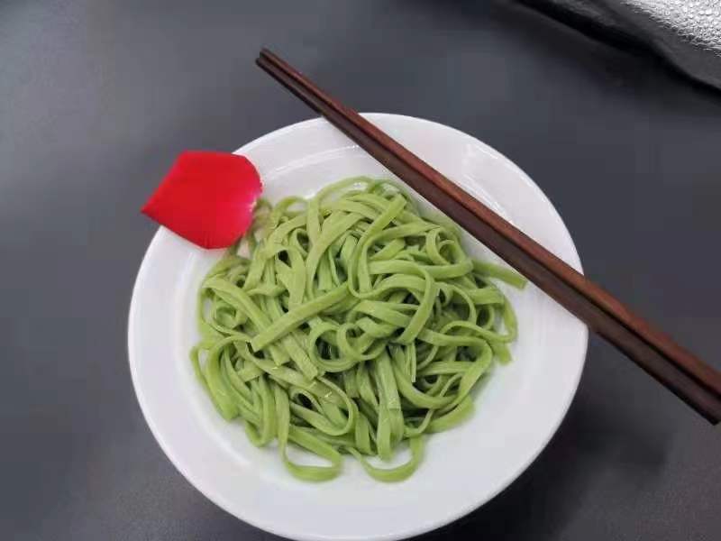 临期冷冻菠菜面条